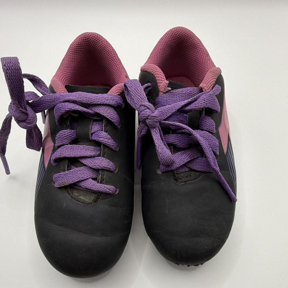 Diadora Girls' Lace-Up Soccer Cleats Black US Size 8 Youth Athletic Shoes
